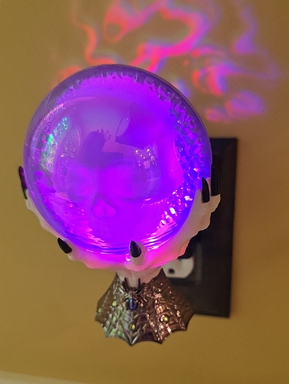 BBW Wallflowers Halloween Globe Plug In - Picture 3 of 6